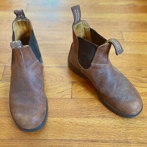 Blundstone Women's Classic Chelsea Boots in Antique Brown